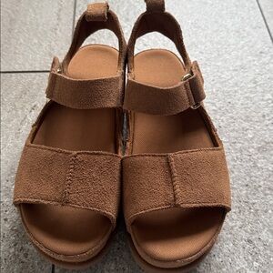 UGG Goldenstar Hi Slide Sandals